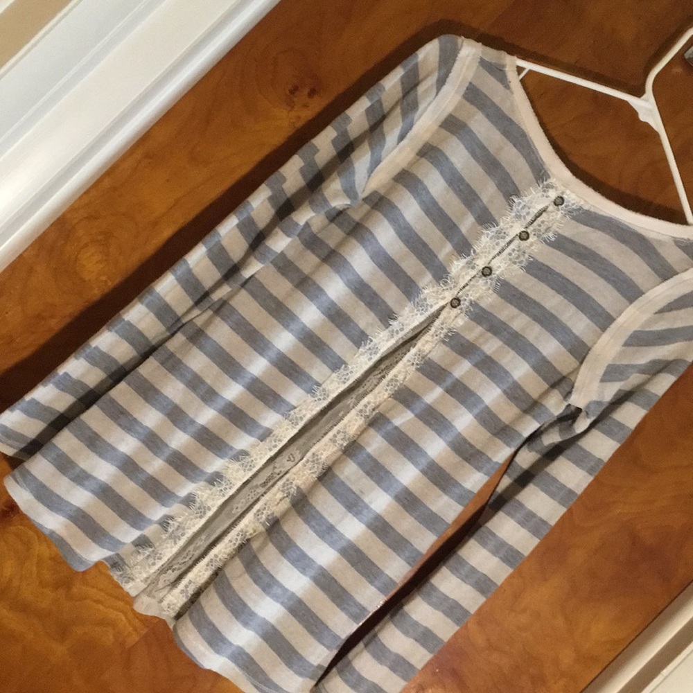 Striped Top - Picture 2 of 3